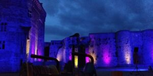 Eclairage lors de spectacle pyrotechnique à Dinan (Côtes d'armor) Eclairage architectural, Événementiel